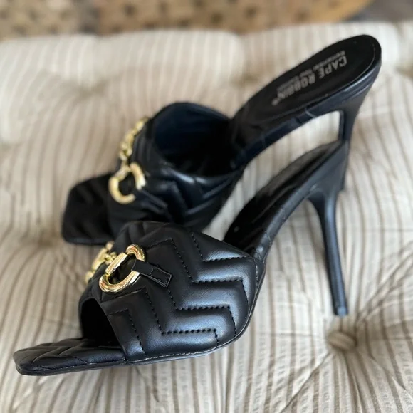 Black Quilted Slide Sandals with Gold Chain mules - Picture 3 of 9